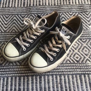 Converse black low top shoes
